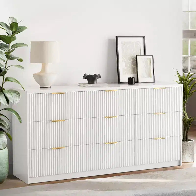 9-Drawer Fluted Dresser, Large Capacity Wood Storage Organizer with Anti-Tip Design, Retro Bedroom Dresser & Nightstand for Hallway & Entryway